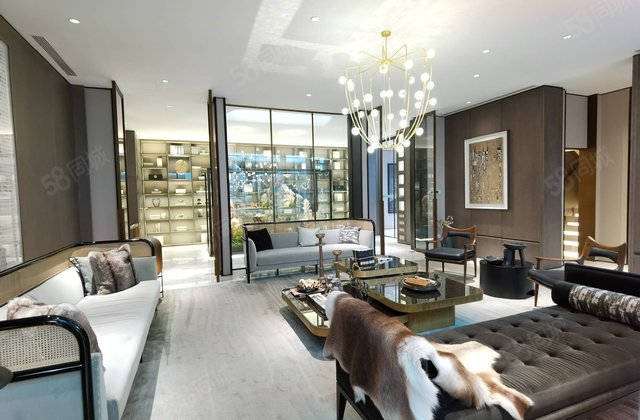 海晏春秋我客户内退合院一套,低500万,找我