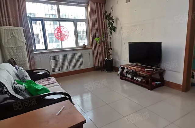 65万,慧德中学,聊城 中学第二家属院 二楼三居,停车方便