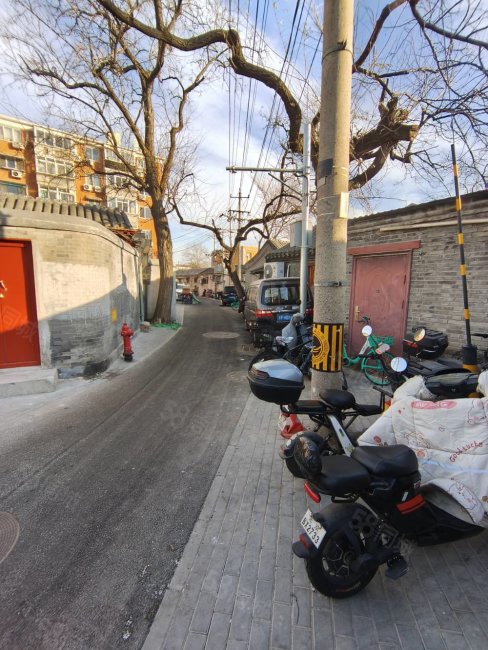 東廊下胡同小區(qū)4室2廳2衛(wèi)412.17㎡南北6800萬(wàn)