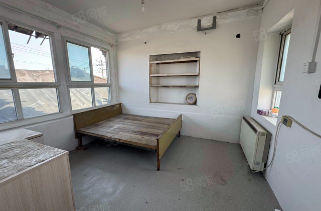 延寿街胡同小区1室0厅14.3㎡201万二手房图片