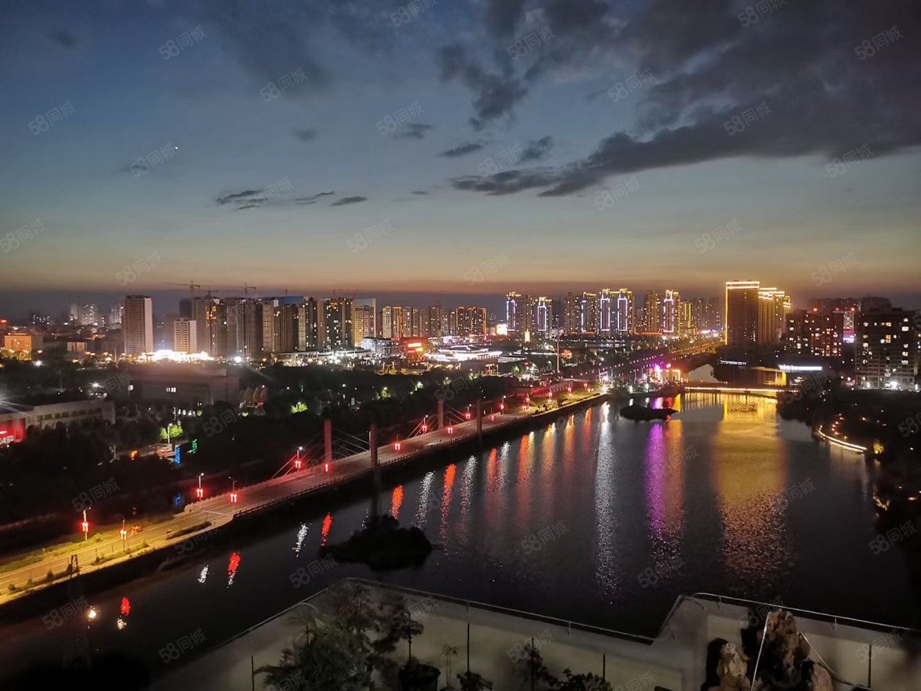 隆盛华府3室2厅2卫129㎡南北69.8万