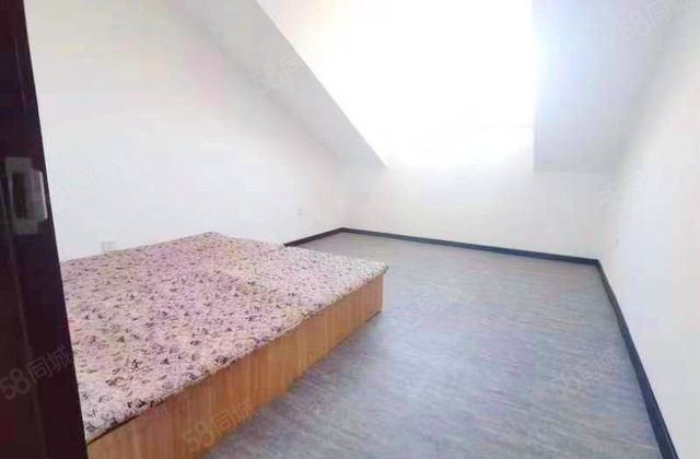 高新怡众名城4室2厅72㎡70万二手房图片