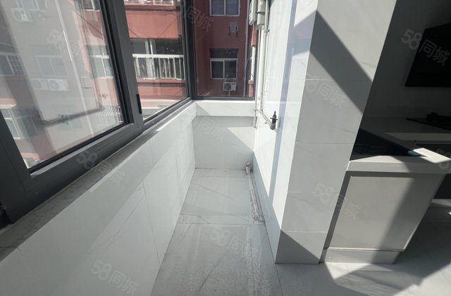 地暖精装未住 东昌中学  一类一国棉厂家属院边户 好停车