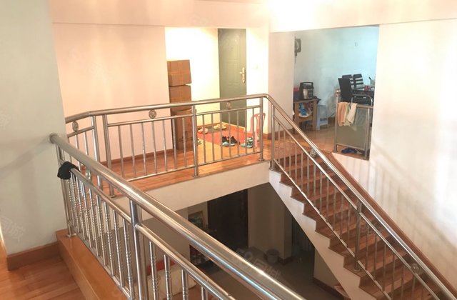 北门岭小区6室4厅188㎡45万二手房图片