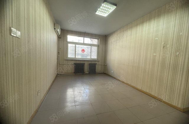 六中 技师学院家属院 孝心一楼边户单价 多免大税