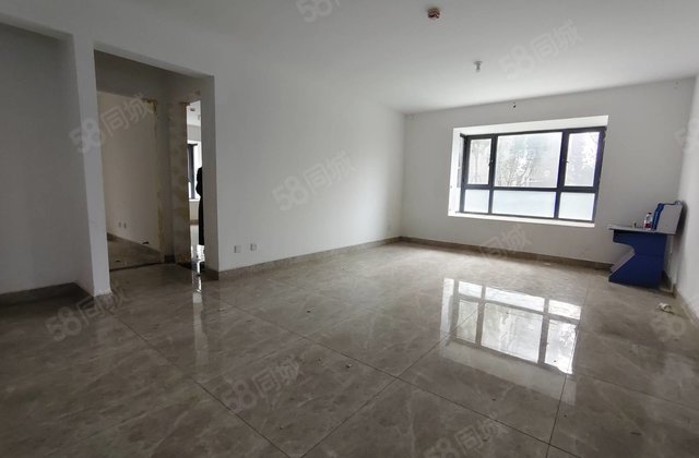 振兴路 莲湖新城 急89.9出 单价7千1 带车位 走一手