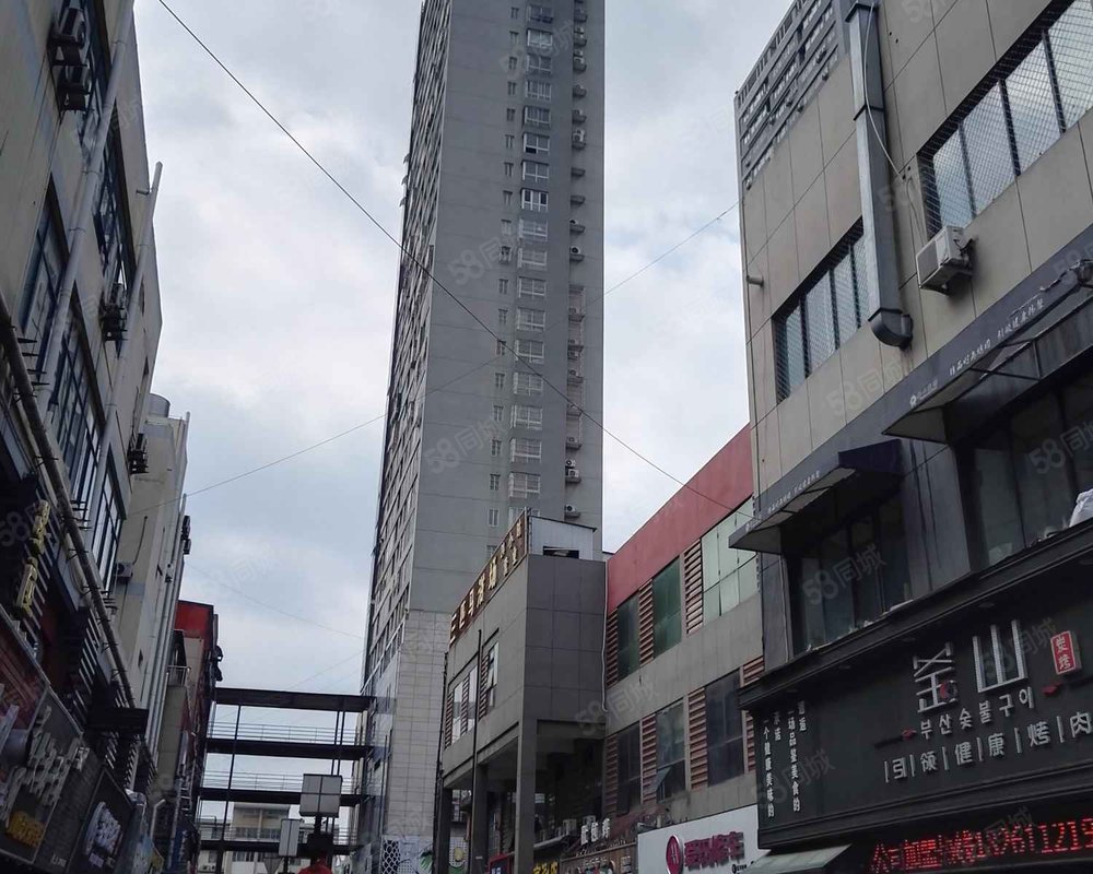 三匹马商业广场