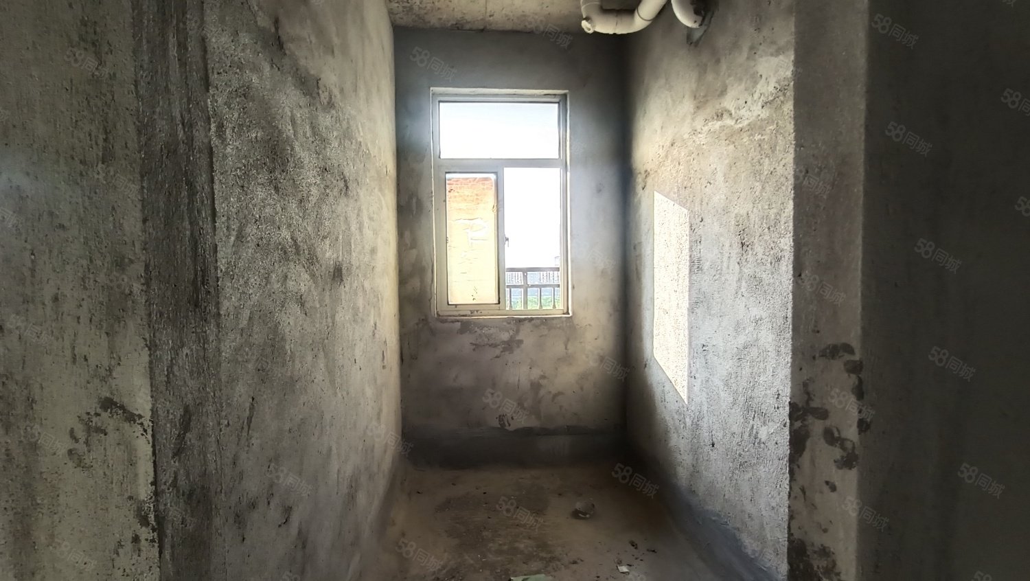 滨江御府3室2厅2卫126㎡南北54万