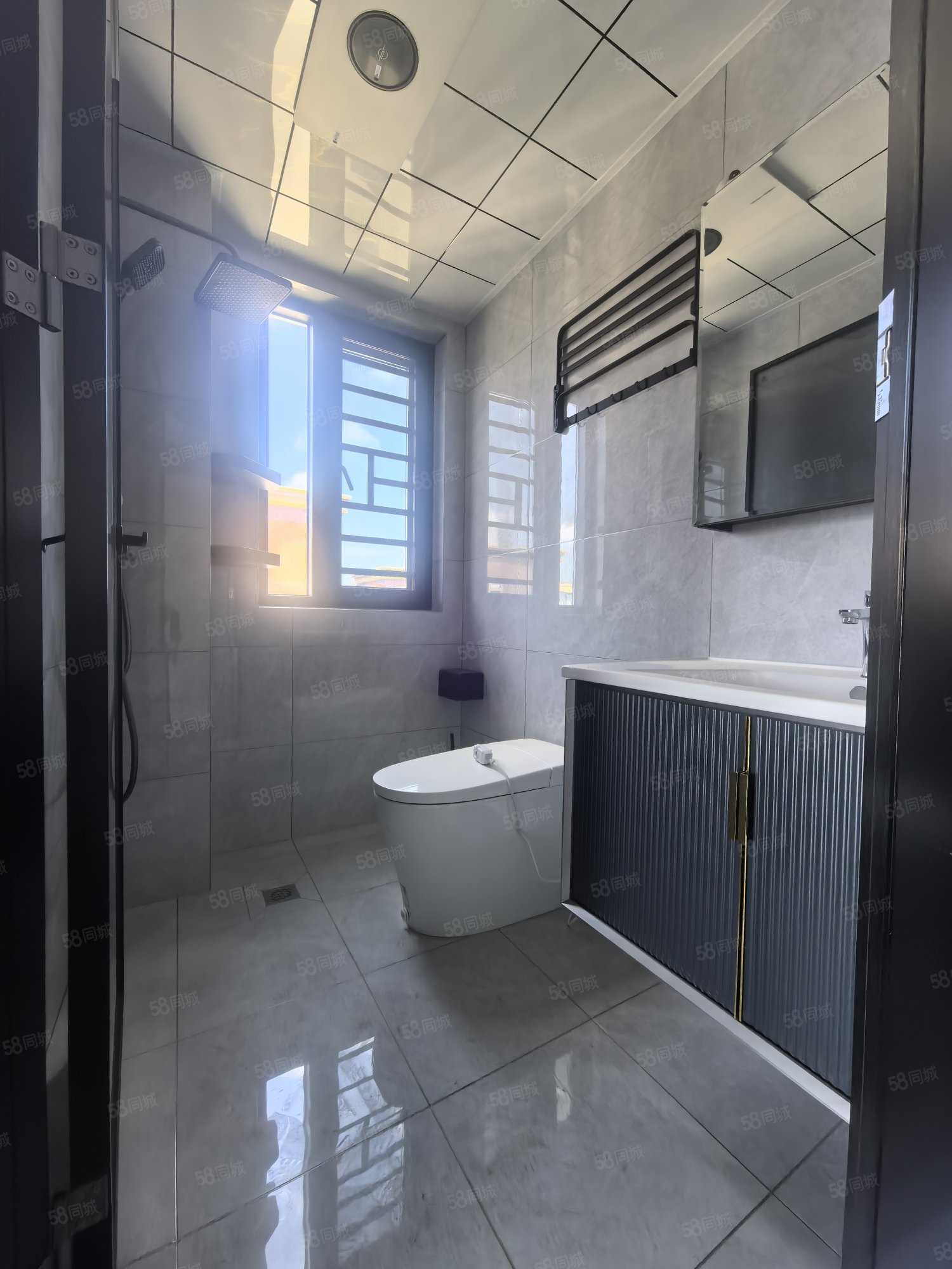 华隆公馆4室2厅2卫110㎡南北59万