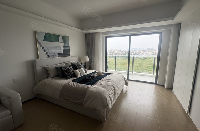 东方海鸥湾1室0厅42㎡60万二手房图片