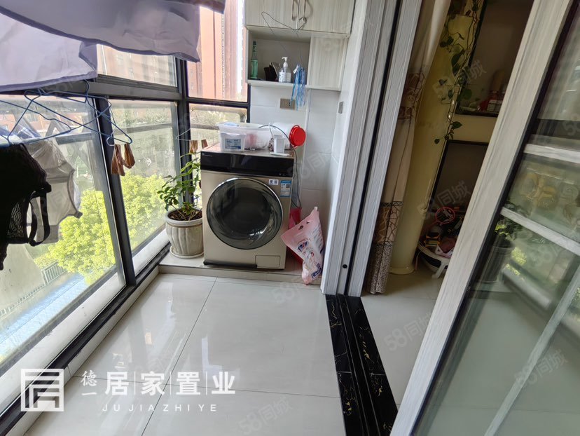 盛世东城4室2厅2卫140.2㎡南北59.8万