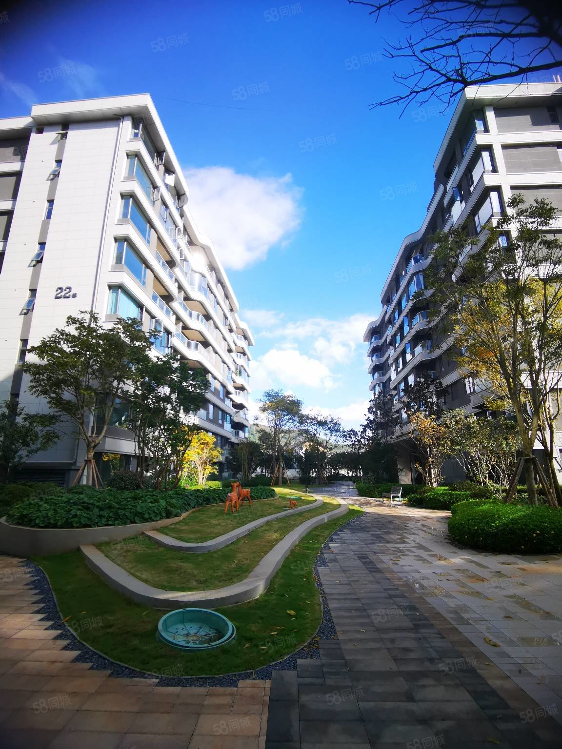 中国铁建山语桃源3室2厅2卫127.64㎡南北102万