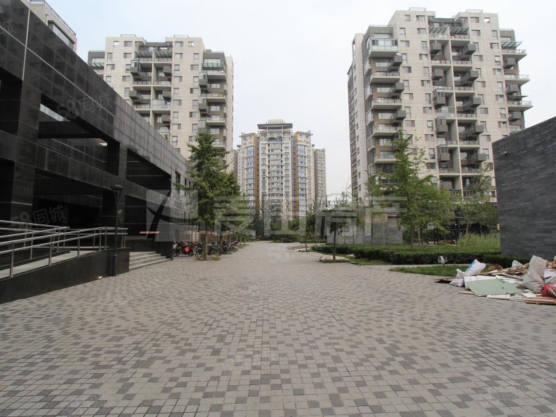 寶星華庭4室2廳3衛(wèi)203.78㎡南北1198萬