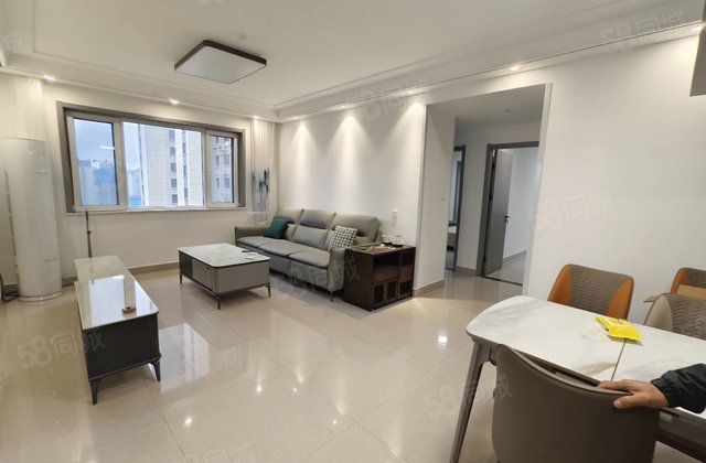 东边户，好楼层，三室两厅两卫，带车位储藏室