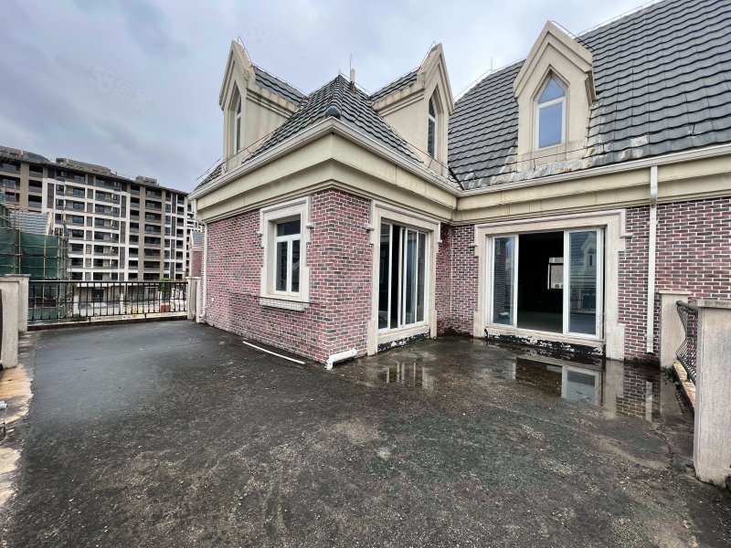 水岸君山诺丁山独栋别墅占地超1亩花园400平米闹中取静