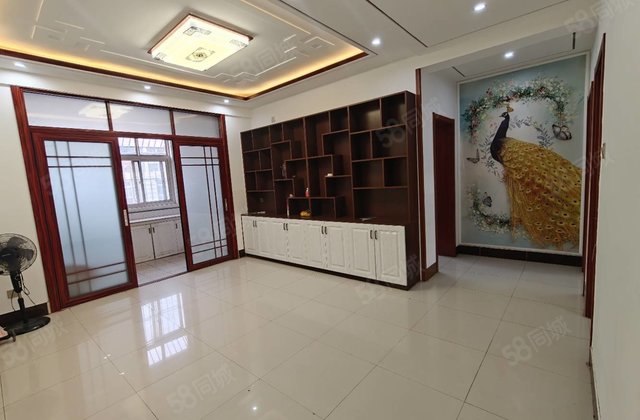 凤凰新城好楼层 双阳台 送储藏室 随时可以看房