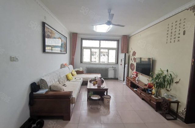 人民公园附近利民大药店对过明星小区三室朝阳双阳台免大税带储