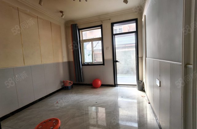 粉莲街小区3室1厅73.5㎡67万二手房图片