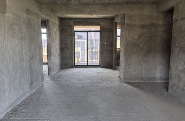 财大雅苑4室2厅174.4㎡45万二手房图片