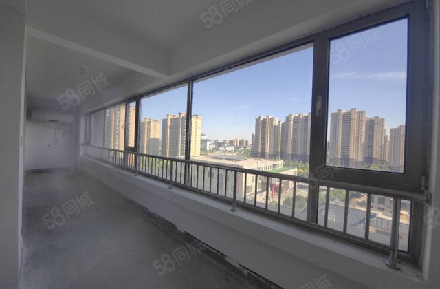 润景苑新出洋房大四室！有车储！免大税可按揭。