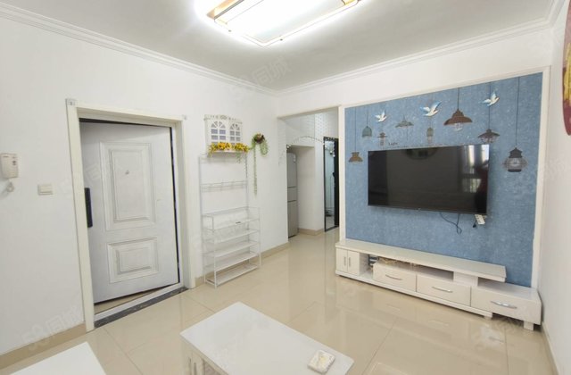 急售，二中附近，精装修，带车位储藏室，中间楼层，南北通透