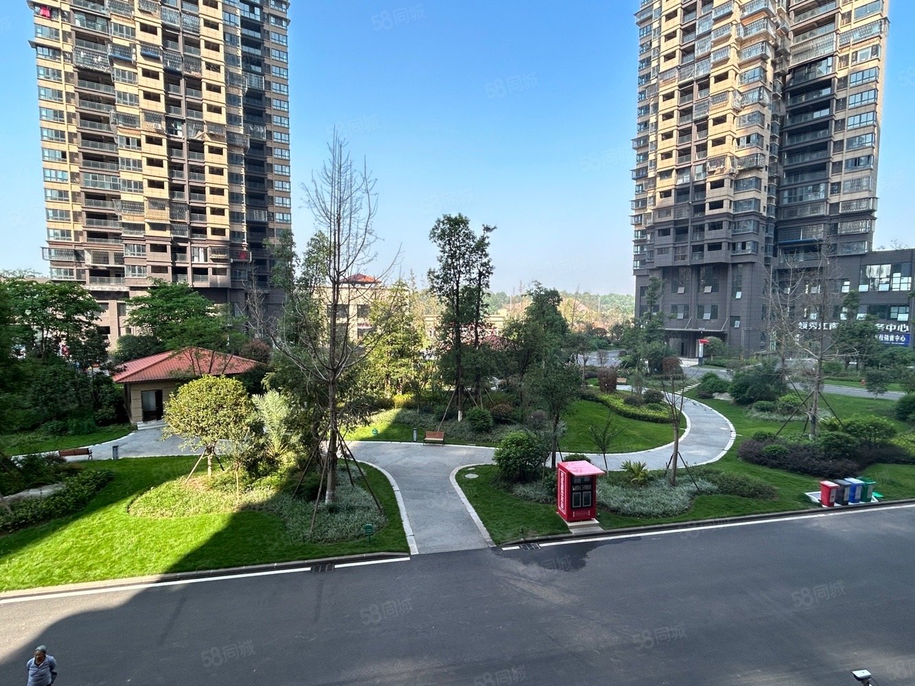 领秀江南国际社区3室2厅1卫92㎡南北41.6万