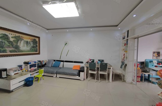 出售月亮湾B区住宅 正规三室  中高楼层 无遮挡采光好