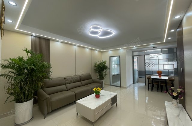 湖边200 ！精装带车位储藏室，送全屋家具家电，房东急售！