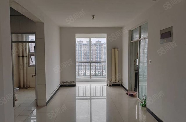 法苑小区3室2厅146.05㎡89.9万二手房图片