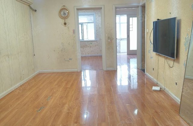 急 文轩外国语附近电梯洋房 一梯两户 带车位储藏室 能按揭