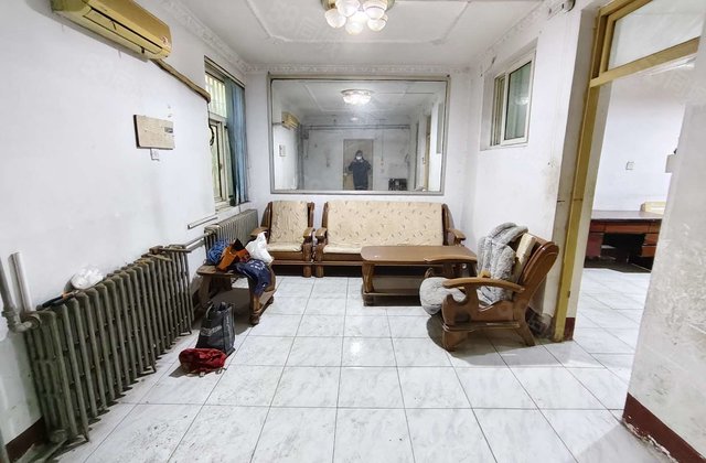 环卫处家属院 一楼带院 汽车总站 十一中 万达