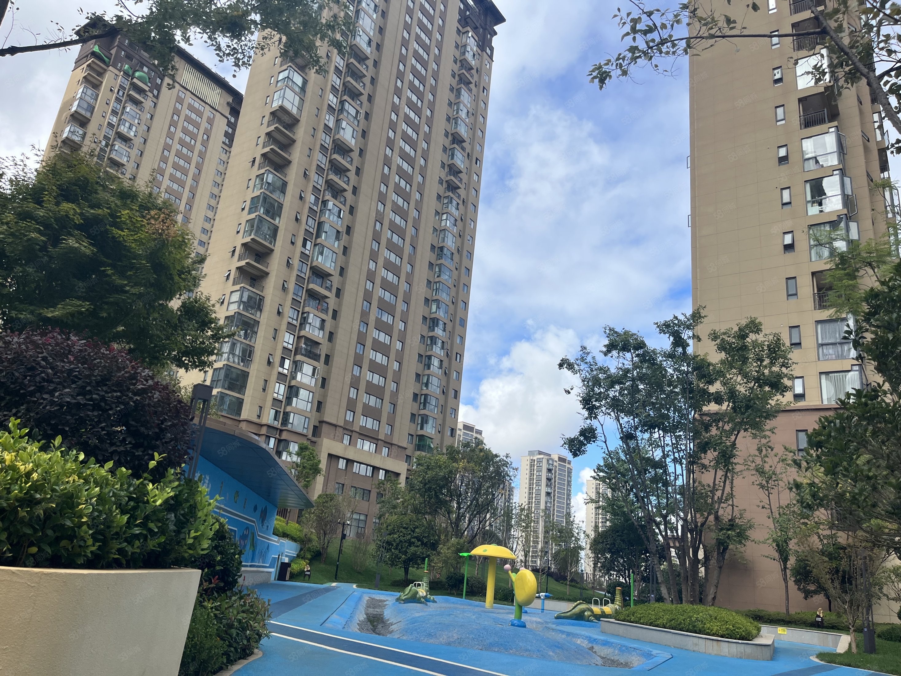 电梯入户富康城紫悦台98平三室两卫环境优美36划算