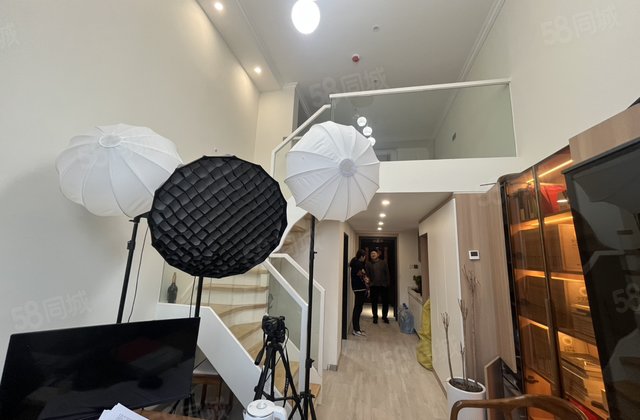 25 万一套时代美境 莲湖湾办公居住必看买一层住两层可按揭