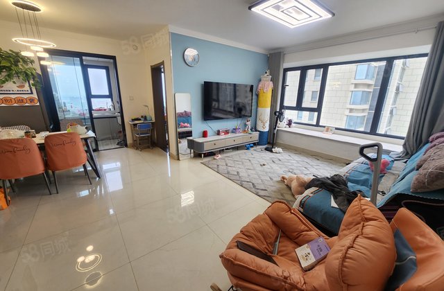 阿卡六期~全屋定制精装东边户~落地大飘窗~送车位送储