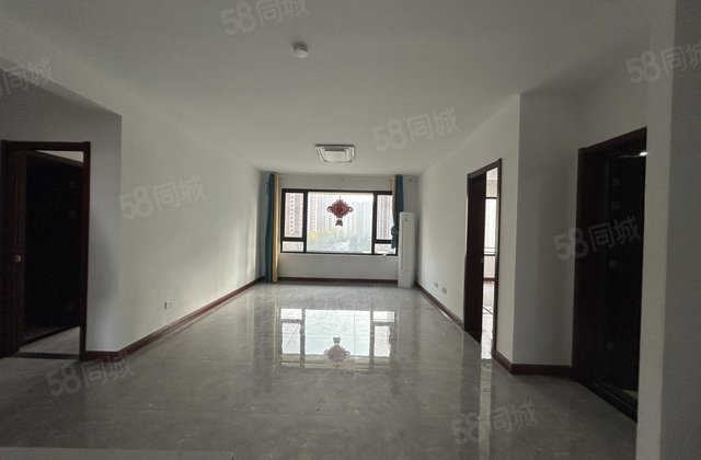 百合新城小高层，三叶草双卫，免大税送车位储藏室，密码看房