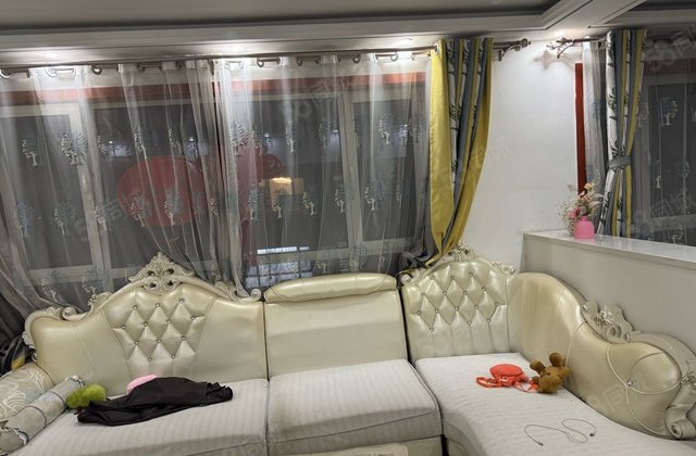 昌润路 民生凤凰城5号院 单价六千多 精装修 全天采光