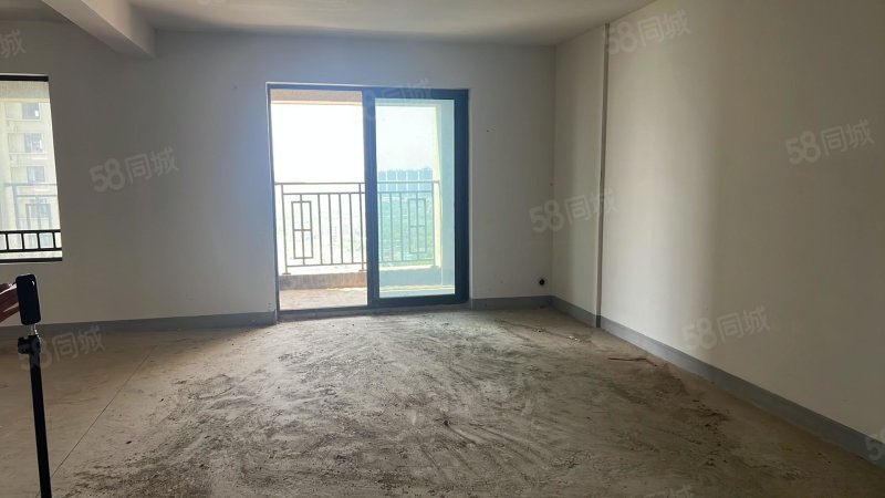 新城悦隽3室2厅2卫129㎡南77万
