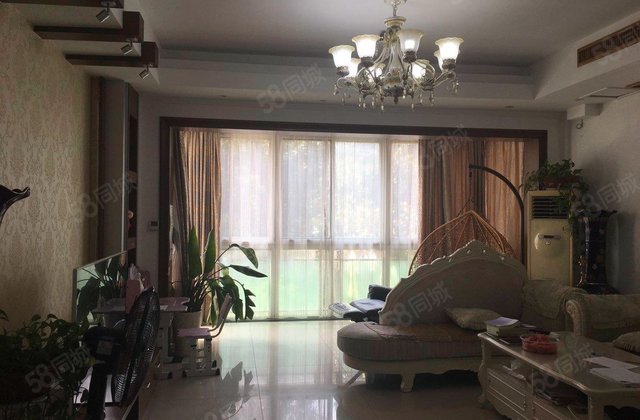 雅戈尔东海花园5室2厅219㎡440万二手房图片