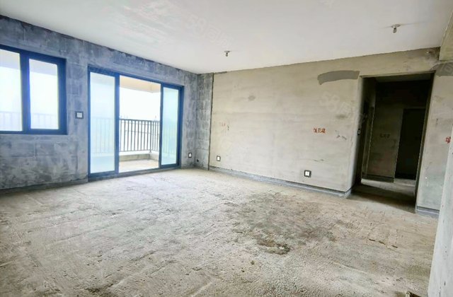 中粮鸿云4室2厅170.43㎡128万二手房图片