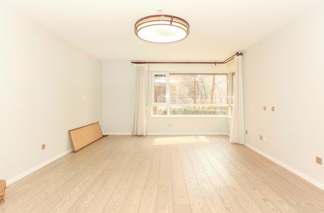 锋尚国际公寓3室2厅139.88㎡1880万二手房图片