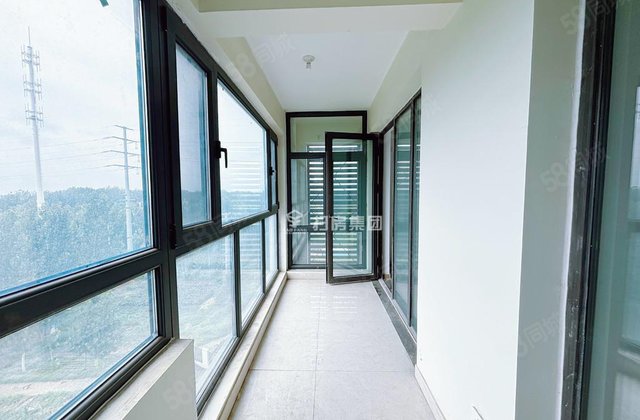 急急急售！商品房单价7千多 精装三室双阳台 全明户型 边户