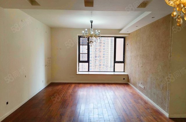 比华利国际城一期3室2厅116㎡190万二手房图片