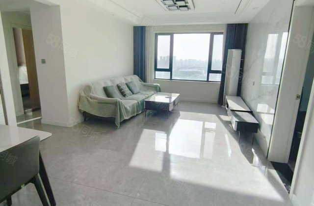 精装修！边户带大飘窗徒骇河绿城百合新城 三居室好楼层 免大税