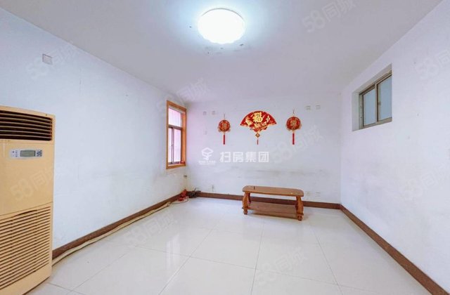 香江附近 阳光 实验 三里铺 三室  免大税 有钥匙