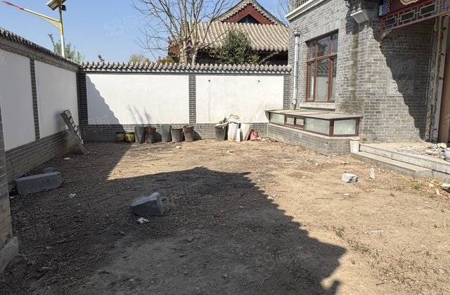 古楼别墅东南东昌御府 百平大院 门口停车方便 权证清晰可按揭