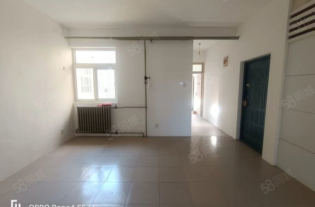 馨苑小区紧靠七中 南北通透户型亮堂 房东诚心出售看房有钥匙