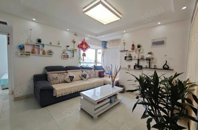 上下三层 四室两厅一卫 精装采光  徒骇河水岸花语滨河东苑