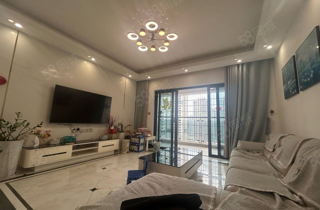 财富世家4室2厅143㎡165万二手房图片