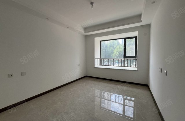 高新区文轩外国语 学府艺境 金裕新城 九州新城三室送车位