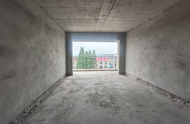 企业办小区3室2厅131㎡31.8万二手房图片